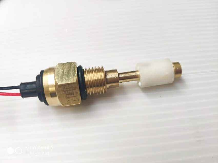 Suitable for Yutong bus parts  - Water Alarm Sensor 리뷰 및 가격